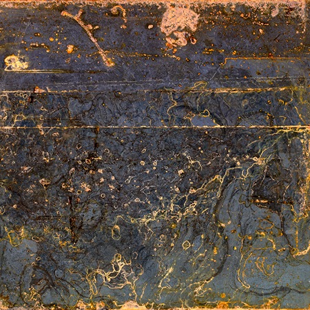 t8
